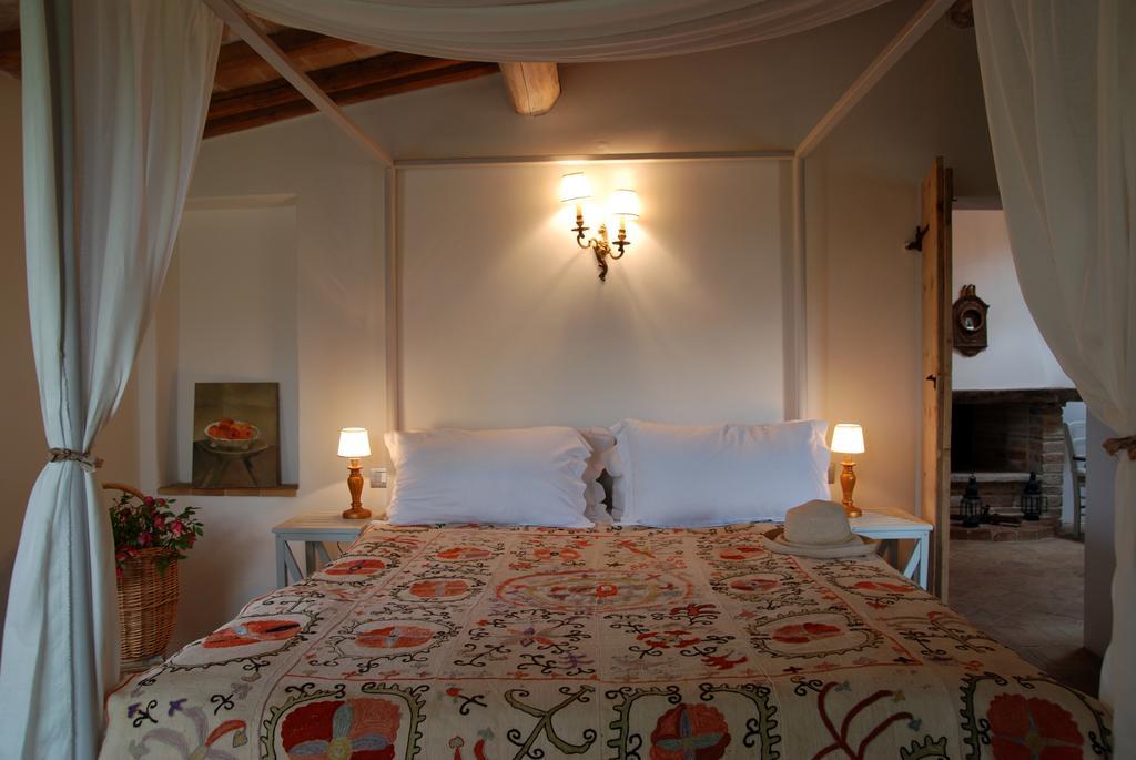 Casarciccia Guest House Todi Room photo