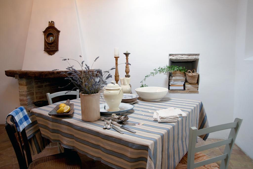 Casarciccia Guest House Todi Room photo